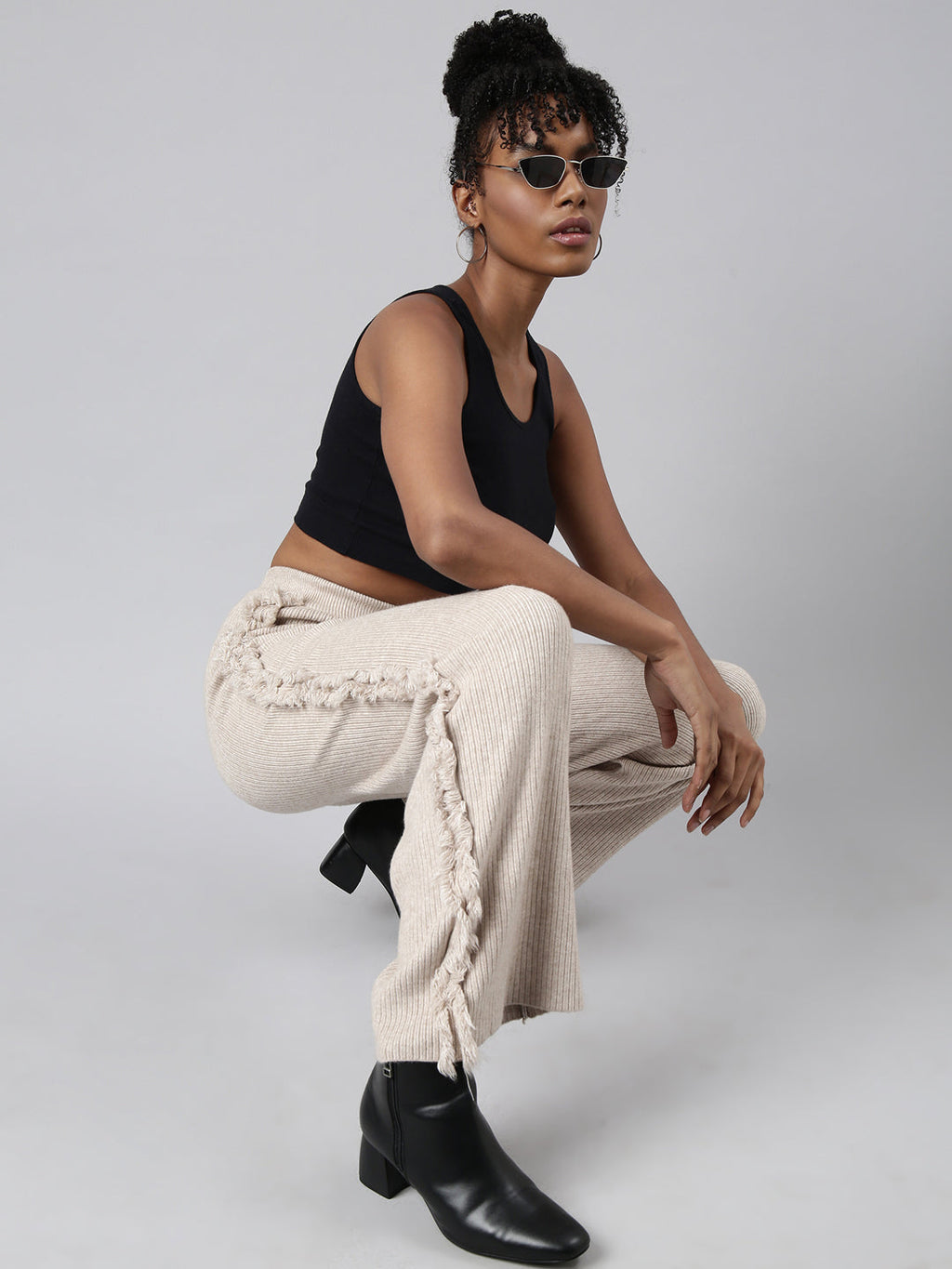 Women's Beige Mid-Rise Comfort Straight Fit Casual Trousers