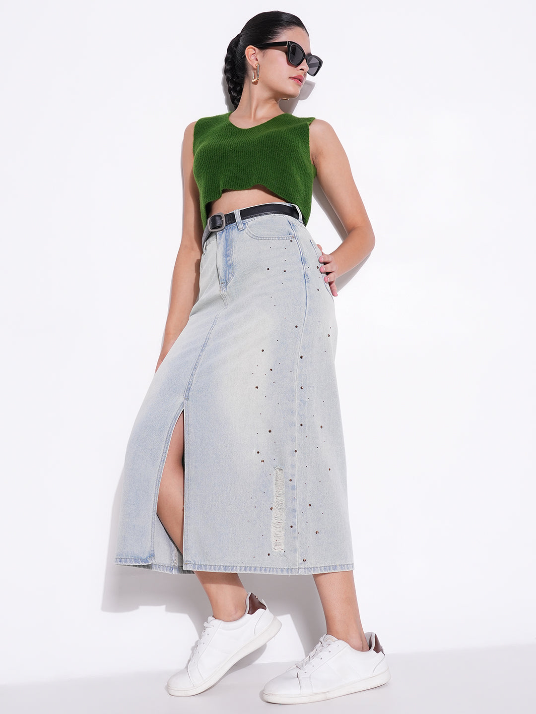 Women's Green V - Neck Sleeveless Crop Top