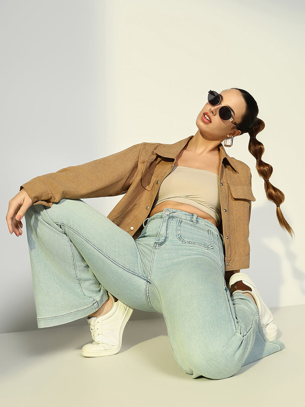 Women's Blue High Rise Flare Fit Jeans with single front Pocket