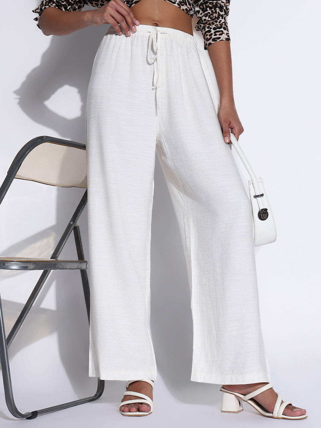 Women's White Solid Loose Fit Parallel Trousers