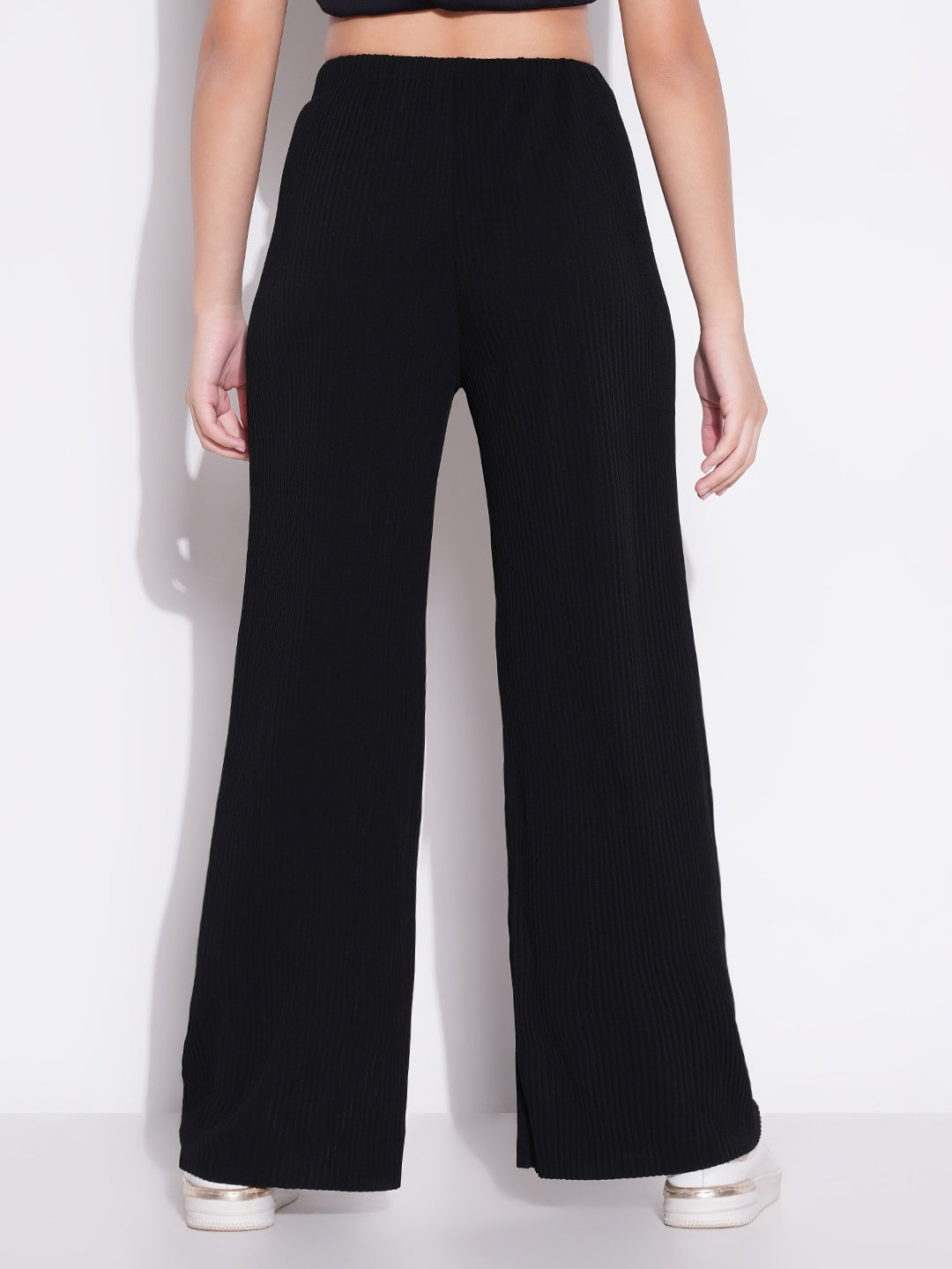 Women's Black Solid Comfort Parallel Trousers
