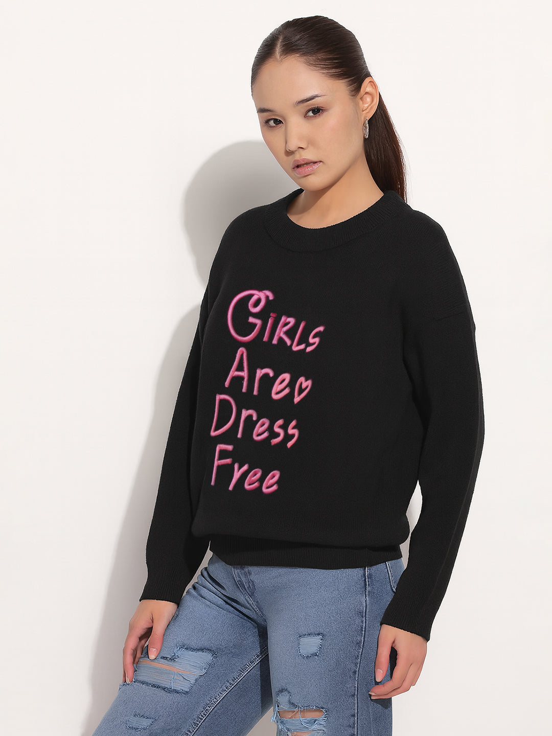 Women's Embroidered Black Round Neck Knitted Pullover Top