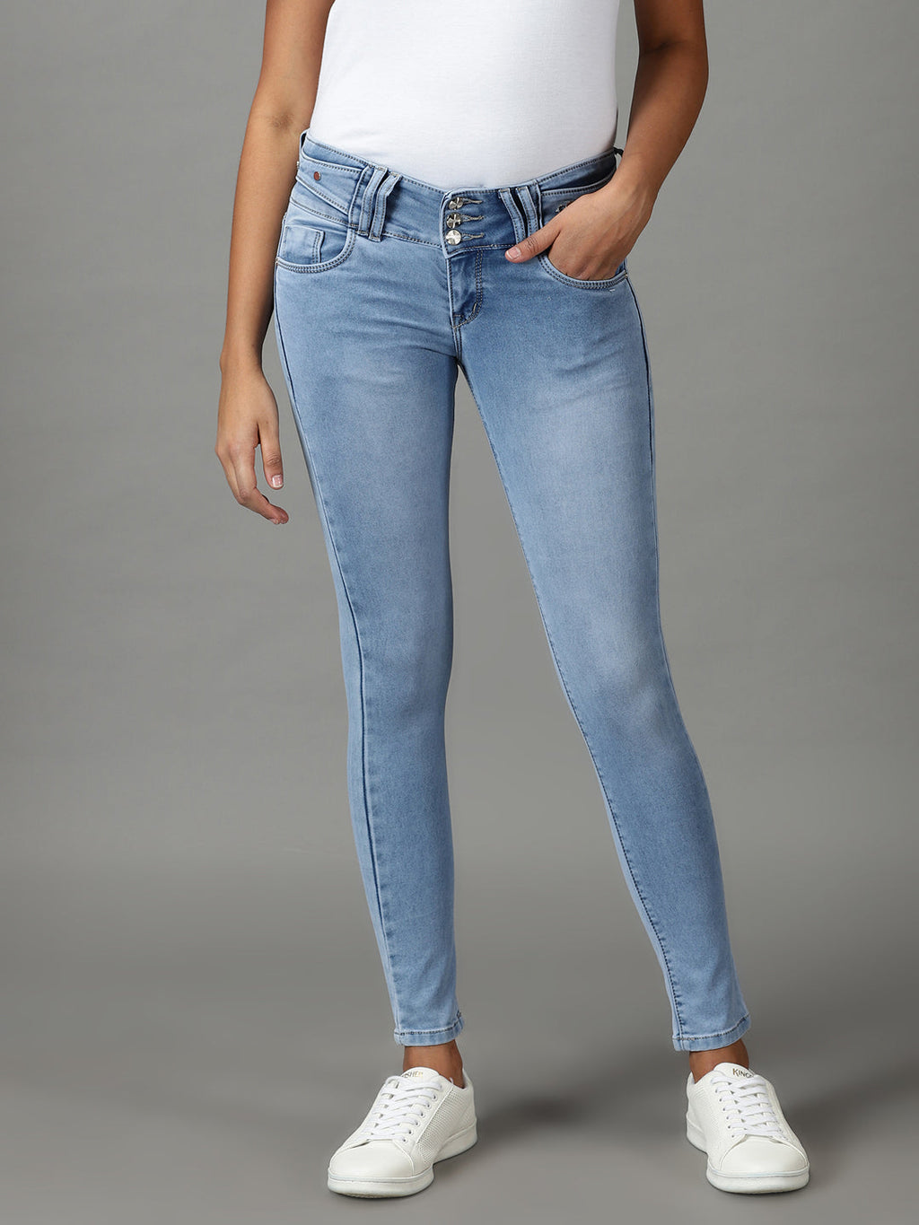 Women's Blue Slim Fit Light Fade Cotton Stretchable Jeans