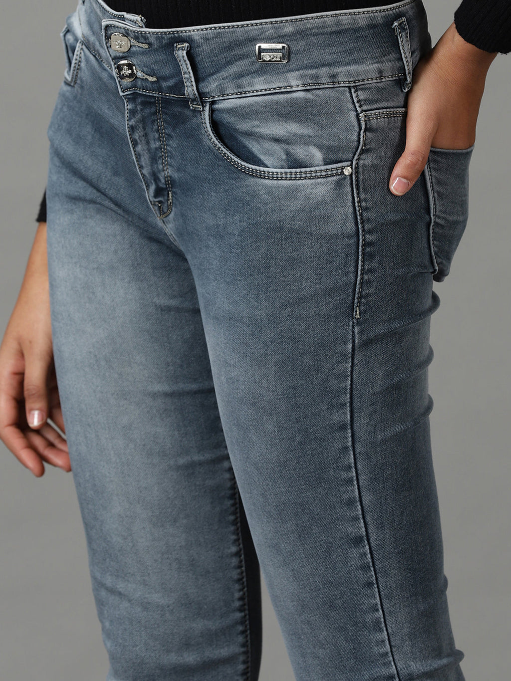 Women's Grey High-Rise Light Fade Stretchable Cotton Jeans