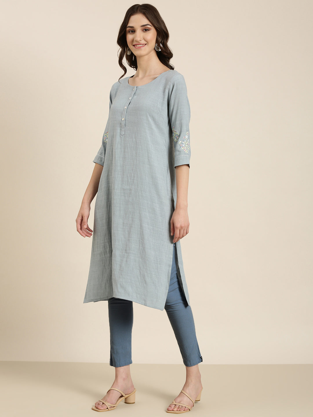 Women's Blue Round Neck Cotton Straight Kurta