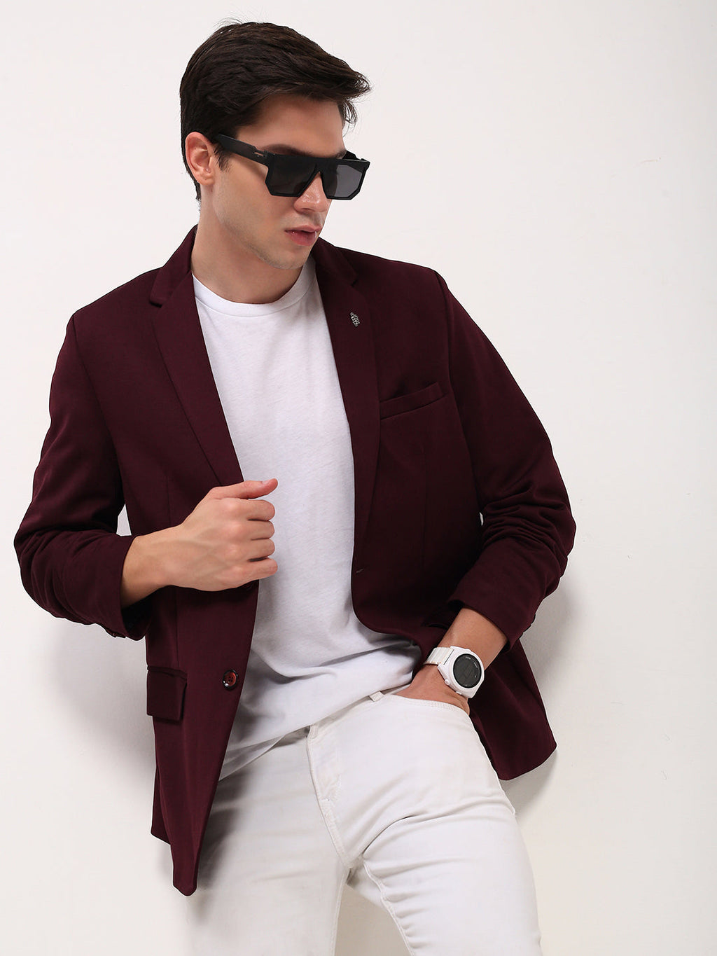 Men's Maroon Solid Single Breasted Blazer