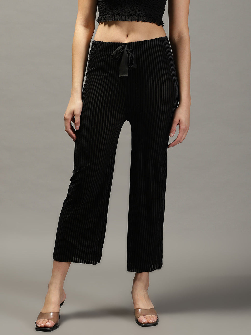 Women's Black Relaxed Straight Fit Parallel Trousers