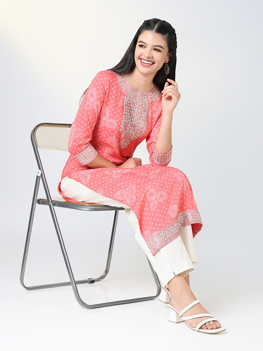 Women's Pink Ethnic Motifs Straight Kurta