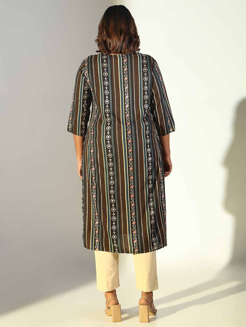 Women's Brown Graphic Straight Kurta