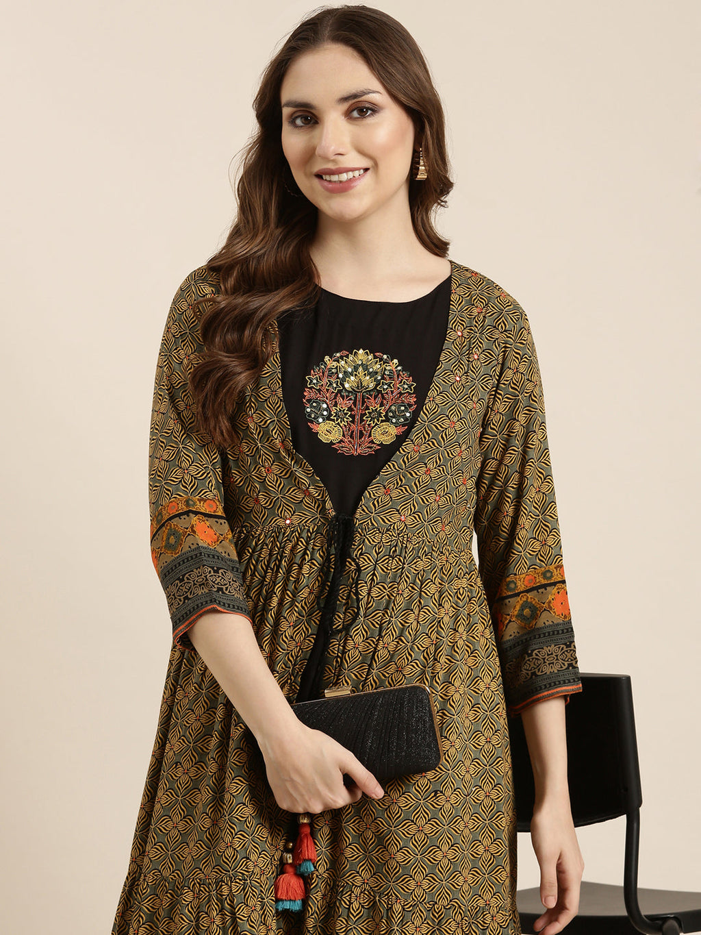 Women's Anarkali Black Solid Kurta Comes With Overcoat