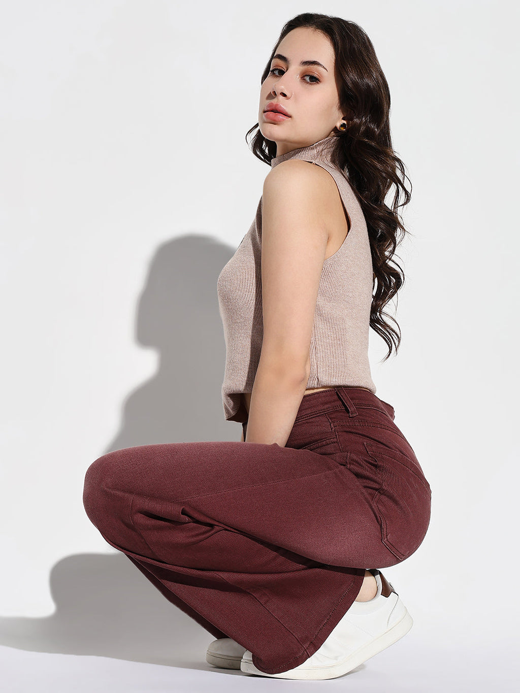 Women's Maroon Comfort High-Rise Wide Leg Light Fade Stretchable Jeans