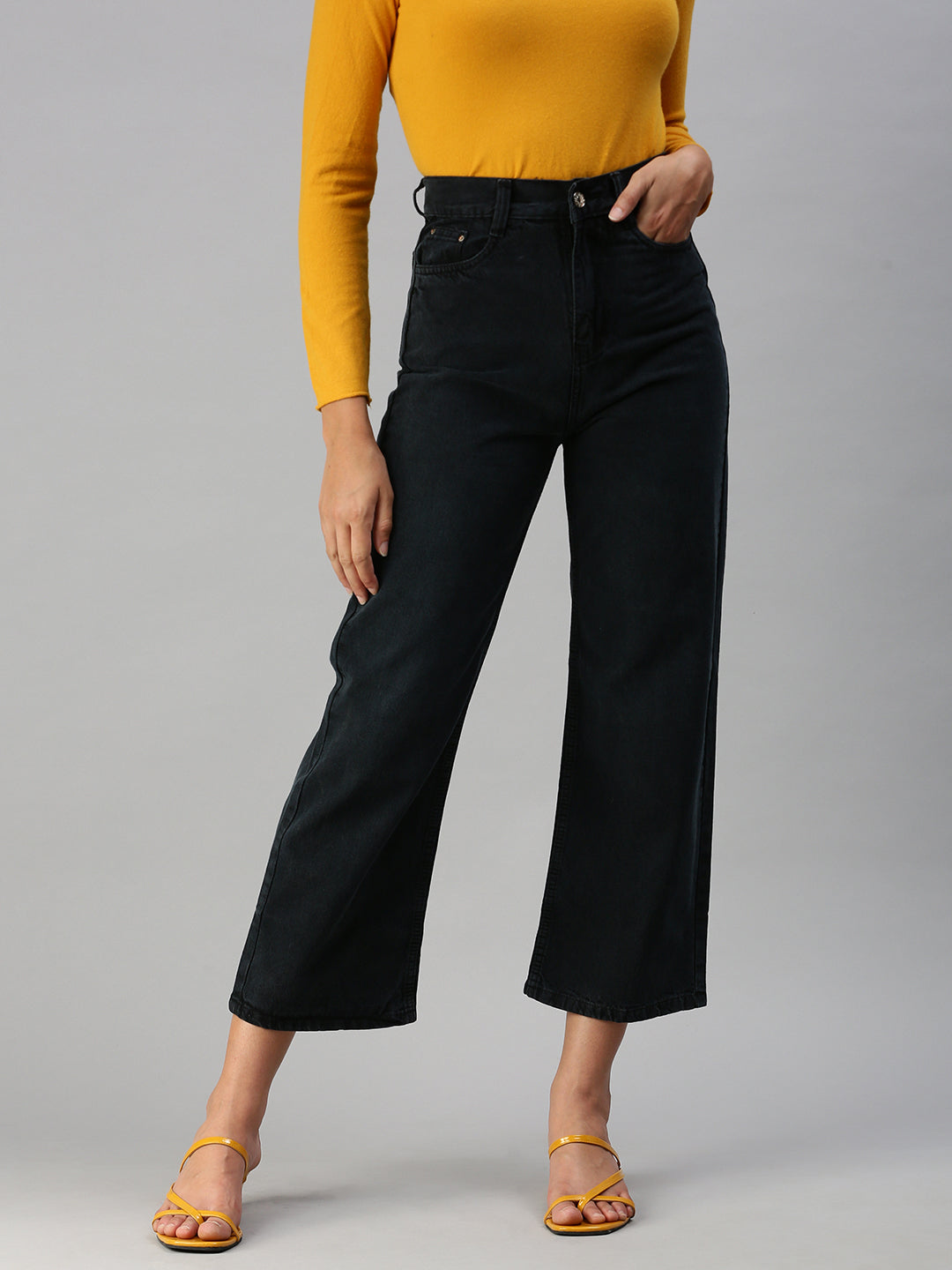 Women's Dark Grey Straight Fit High-Rise Light Fade Stretchable Jeans