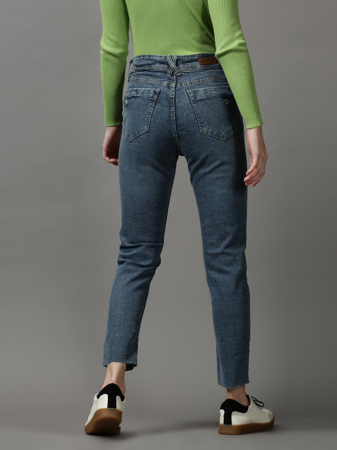 Women's Blue Slim Fit Mildly Distressed Light Fade Stretchable Denim Jeans