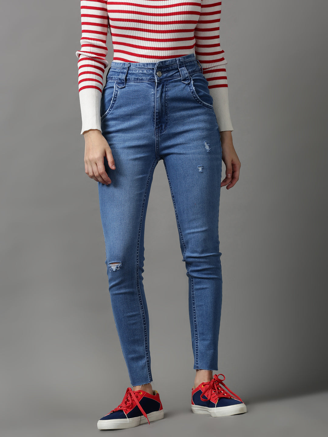 Women's Blue Skinny Fit Mildly Distressed Light Fade Stretchable Denim Jeans