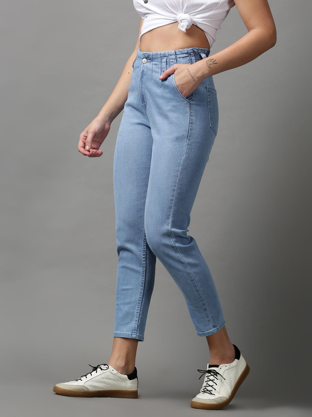Women's Blue Boyfriend Fit Light Fade Stretchable Denim Jeans