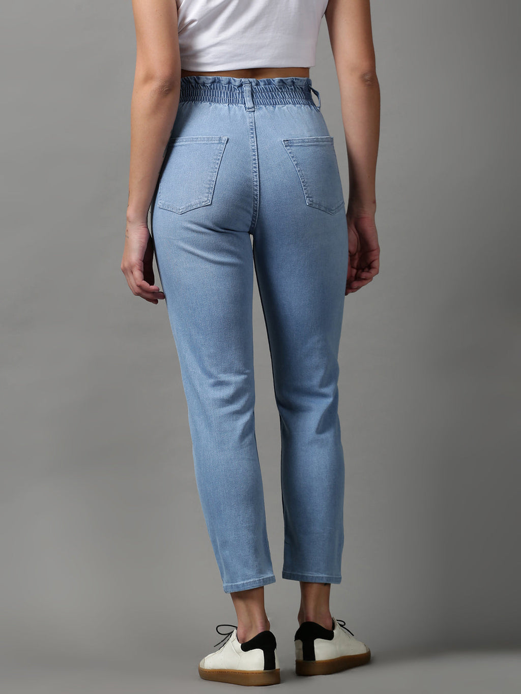 Women's Blue Boyfriend Fit Light Fade Stretchable Denim Jeans