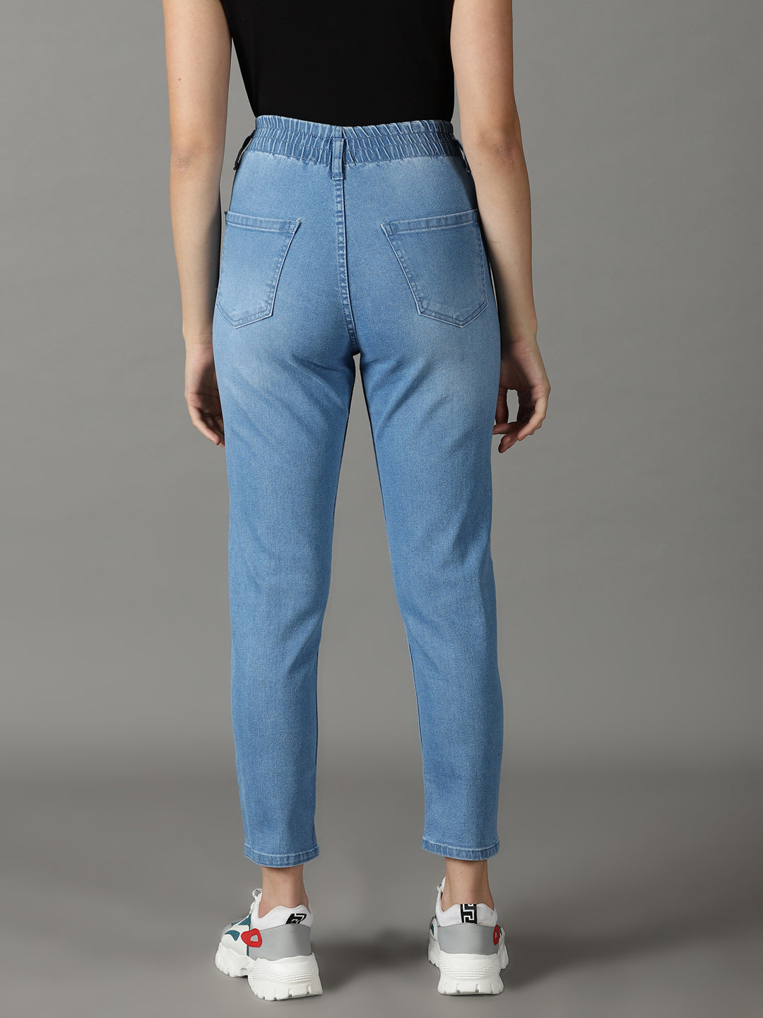 Women's Blue Boyfriend Fit High-Rise Light Fade Stretchable Jeans