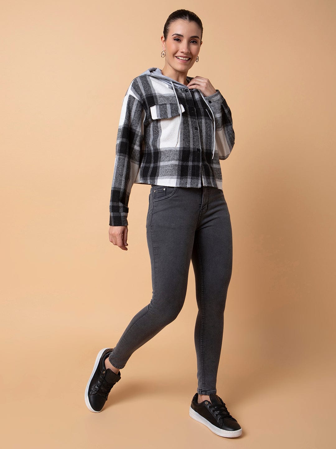 Women's Grey Straight Fit Mid-Rise Stretchable Jeans