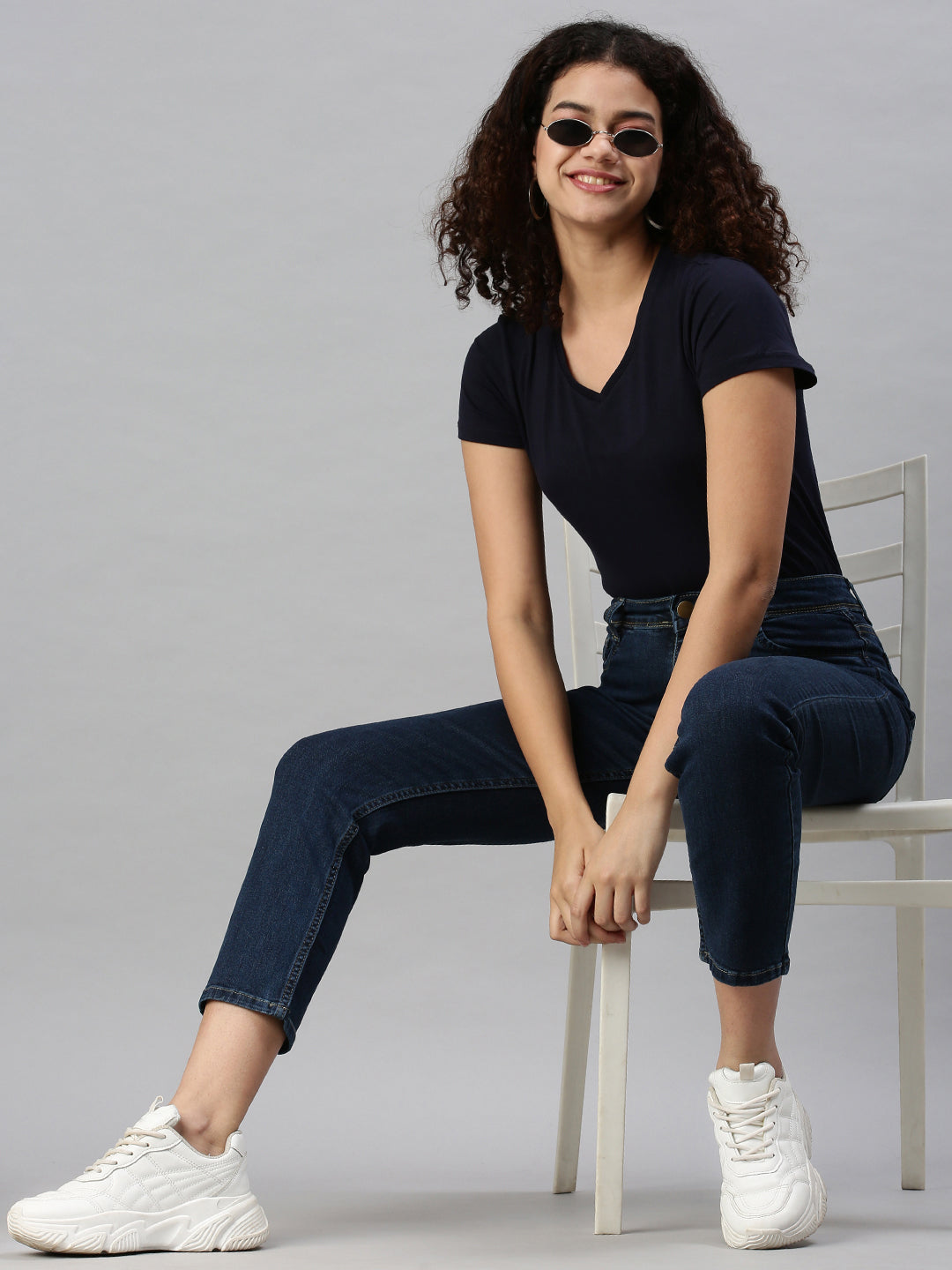 Women's Blue High-Rise Stretchable Mom Fit Clean Look Jeans