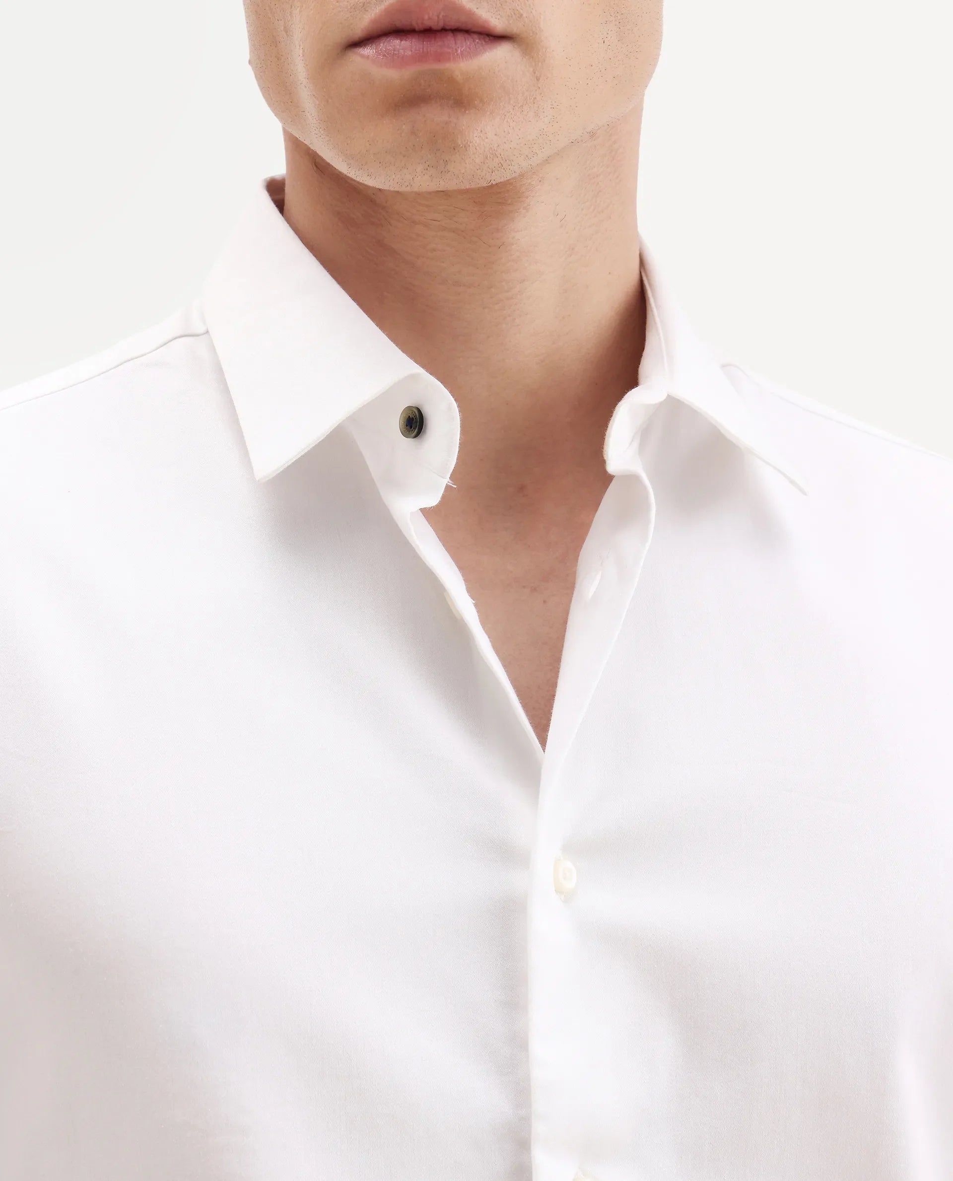 Rare Rabbit Men's Holla-25 White Cotton Blend Plain Regular Fit Full Sleeve Collared Shirt