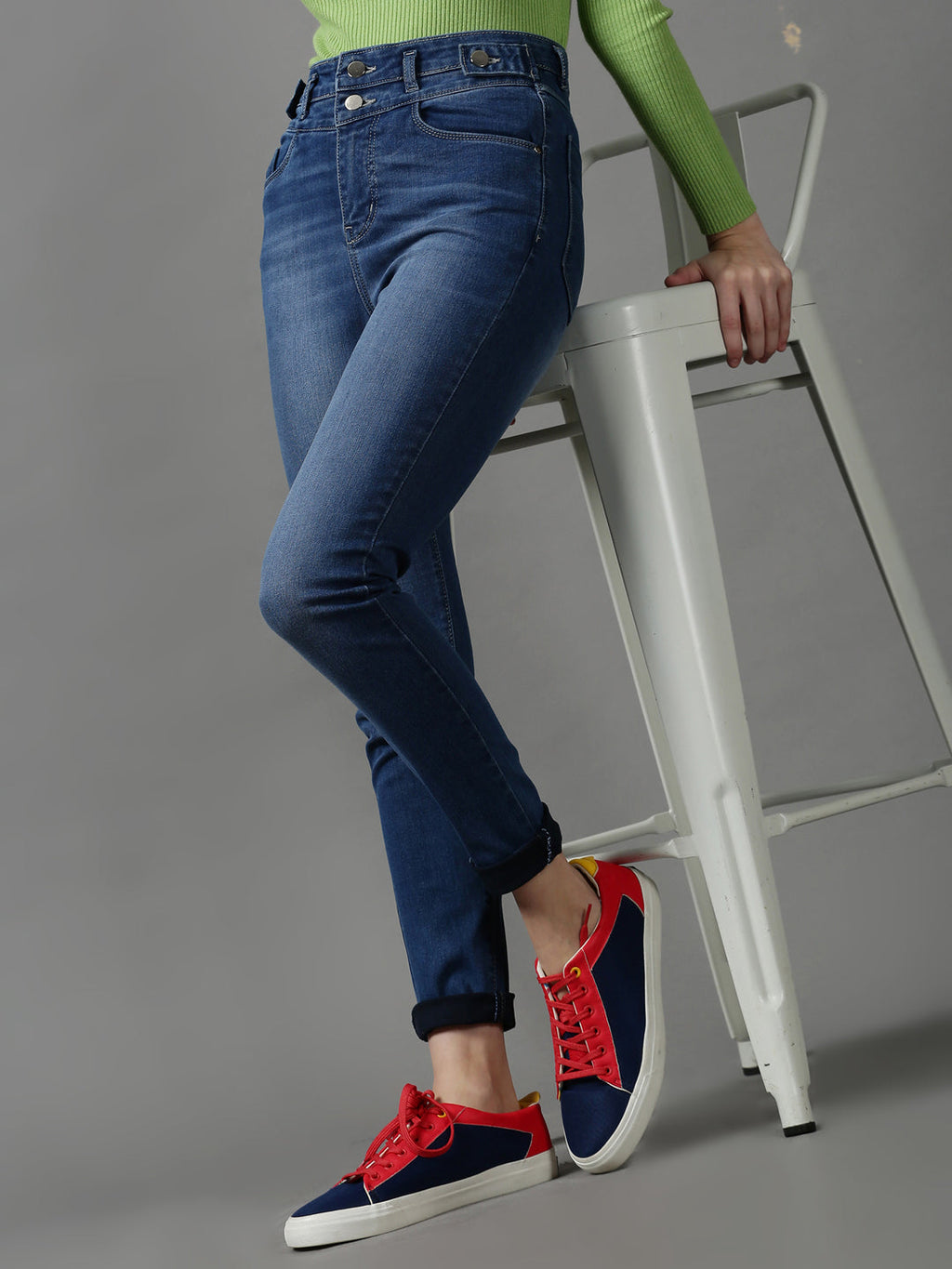 Women's Blue Slim Fit Light Fade Stretchable Denim Jeans