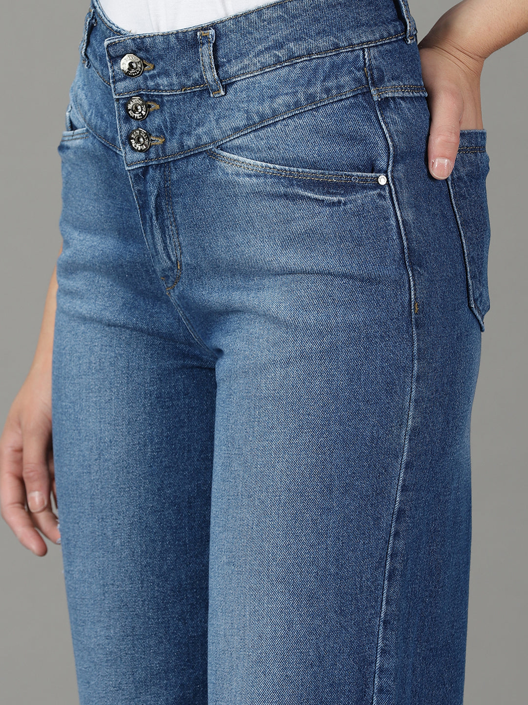 Women's Blue Cotton Straight Fit High-Rise Mildly Distressed Jeans