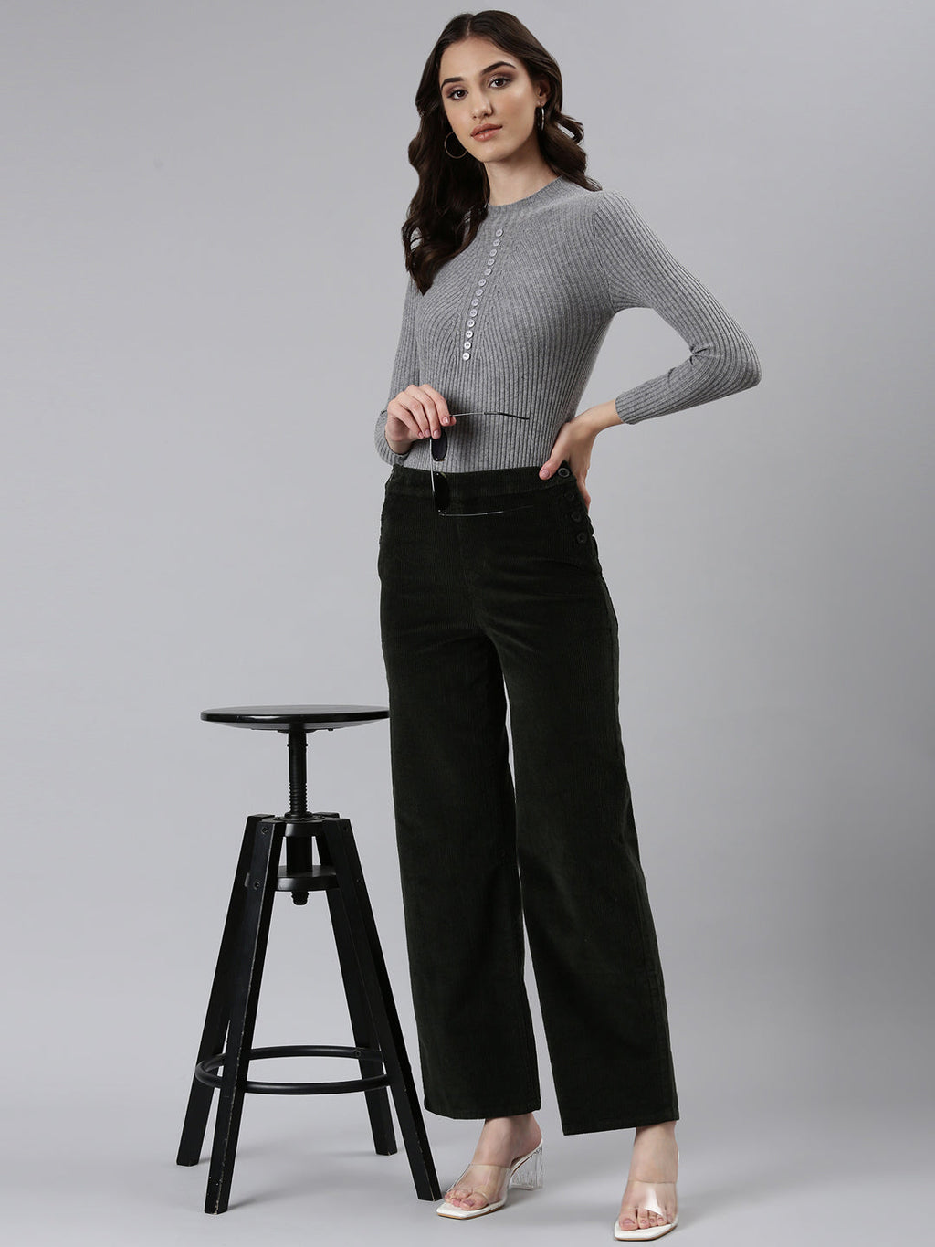 Women's Olive Straight Fit High-Rise Trousers
