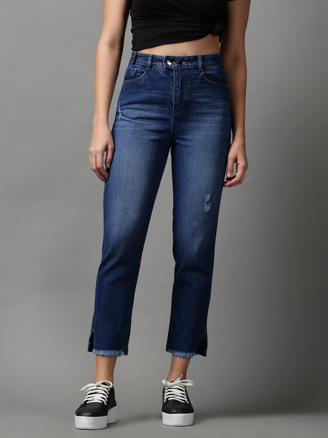 Women's Blue Boyfriend Fit Mildly Distressed Light Fade Stretchable Jeans