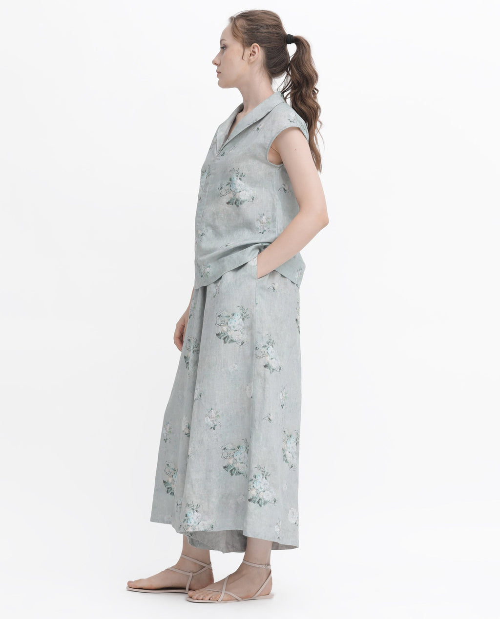 Rareism Women's Kyul-T Dusky Green Cotton Linen Lapel Neck Floral Print Extended Sleeves Regular Fit Top