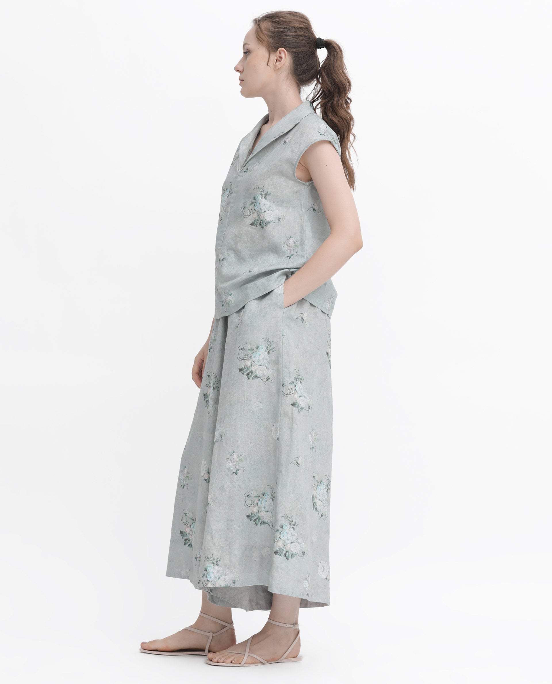 Rareism Women's Kyul-T Dusky Green Cotton Linen Lapel Neck Floral Print Extended Sleeves Regular Fit Top