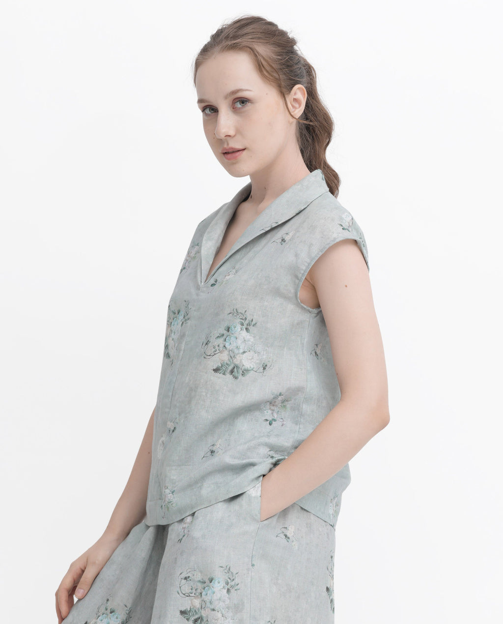 Rareism Women's Kyul-T Dusky Green Cotton Linen Lapel Neck Floral Print Extended Sleeves Regular Fit Top