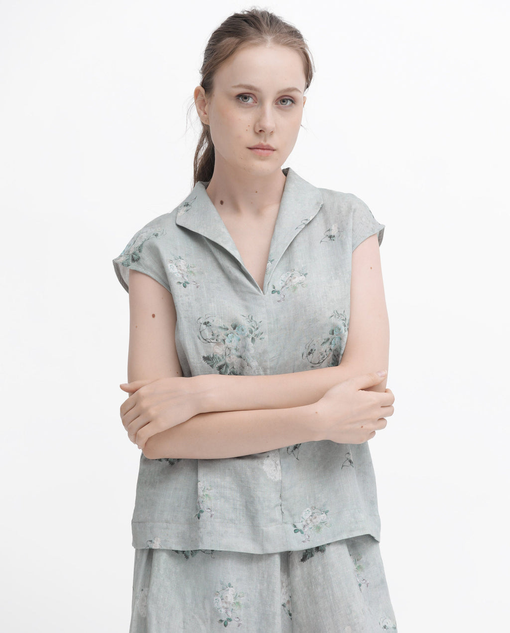 Rareism Women's Kyul-T Dusky Green Cotton Linen Lapel Neck Floral Print Extended Sleeves Regular Fit Top