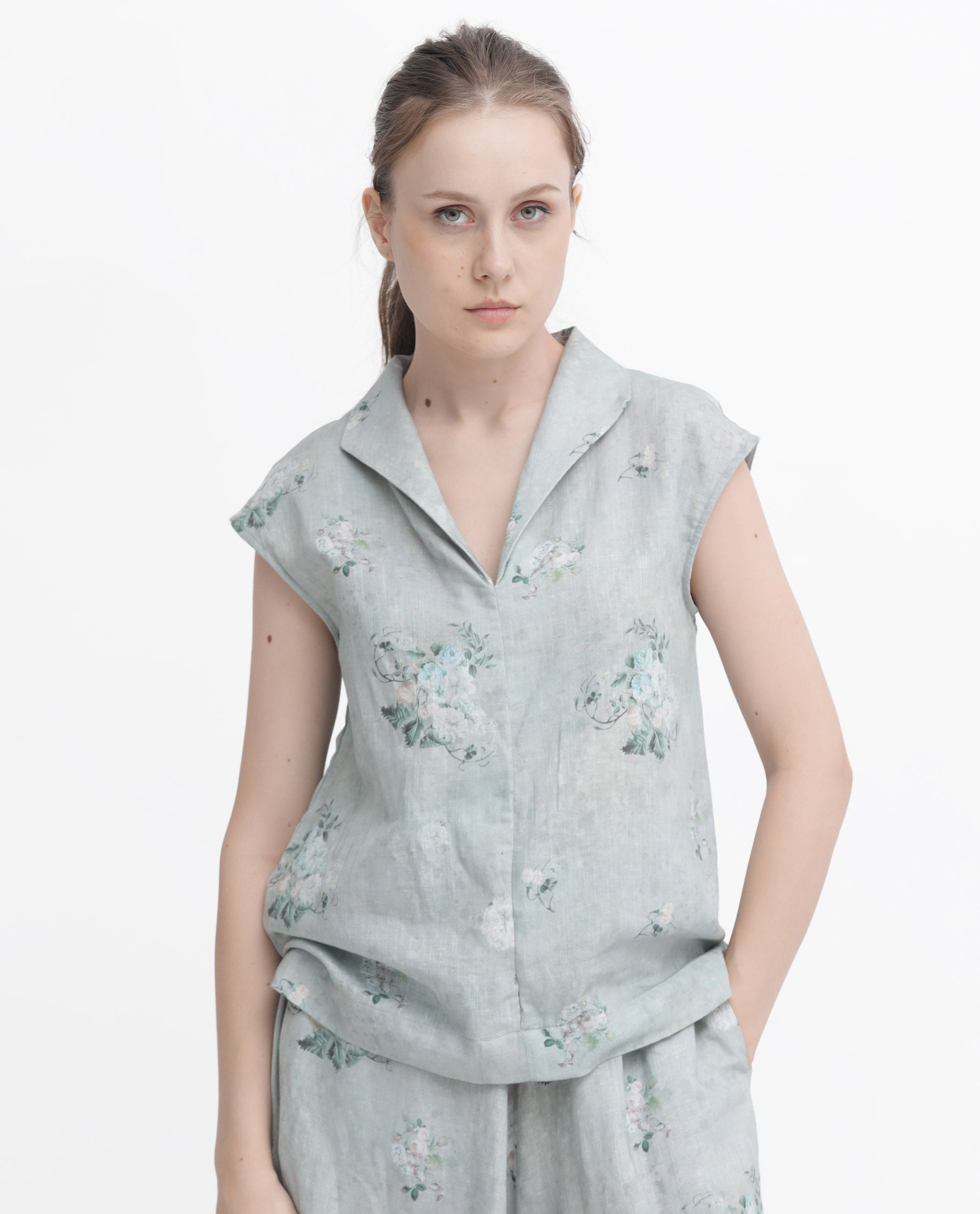 Rareism Women's Kyul-T Dusky Green Cotton Linen Lapel Neck Floral Print Extended Sleeves Regular Fit Top