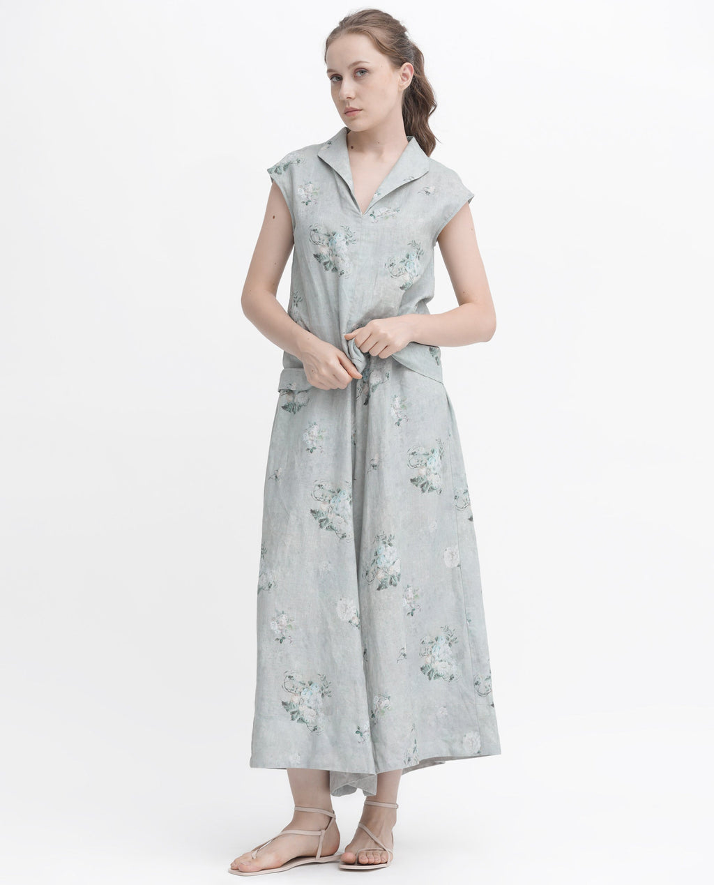 Rareism Women's Kyul-T Dusky Green Cotton Linen Lapel Neck Floral Print Extended Sleeves Regular Fit Top