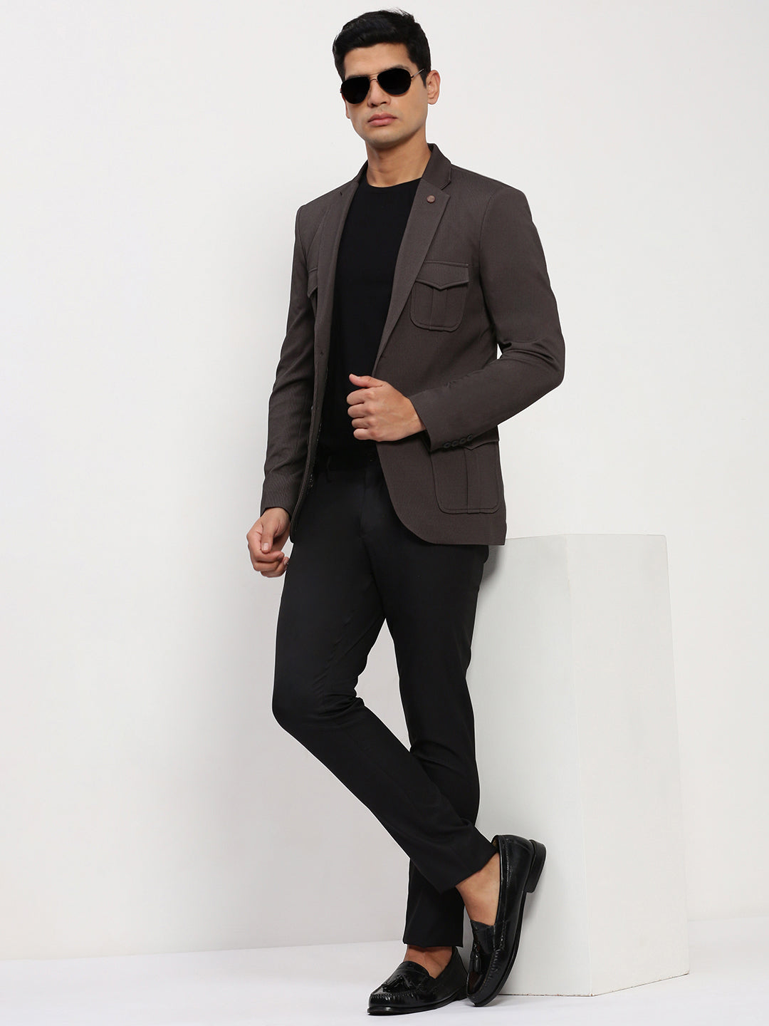Men's Brown Solid Single Breasted Blazer