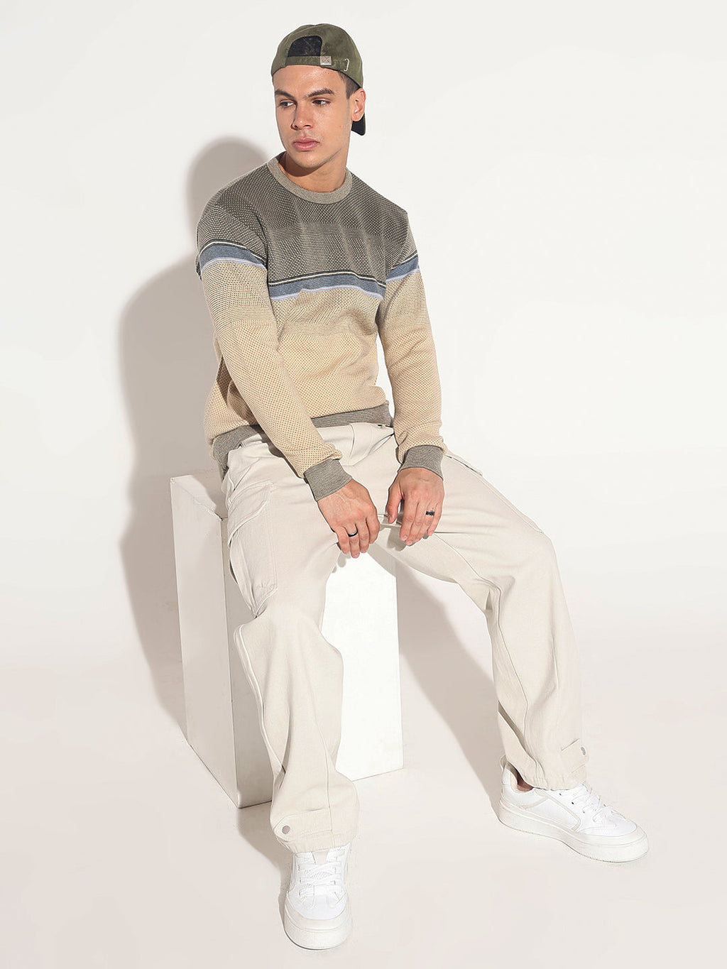 Men's Colourblocked Beige Ribbed Round Neck Sweater