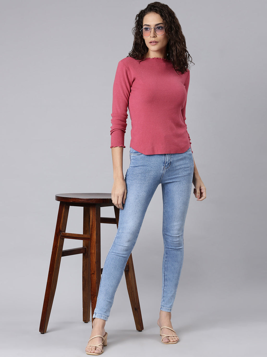 Women's Blue Straight Fit Mid-Rise Light Fade Embellished Denim Jeans