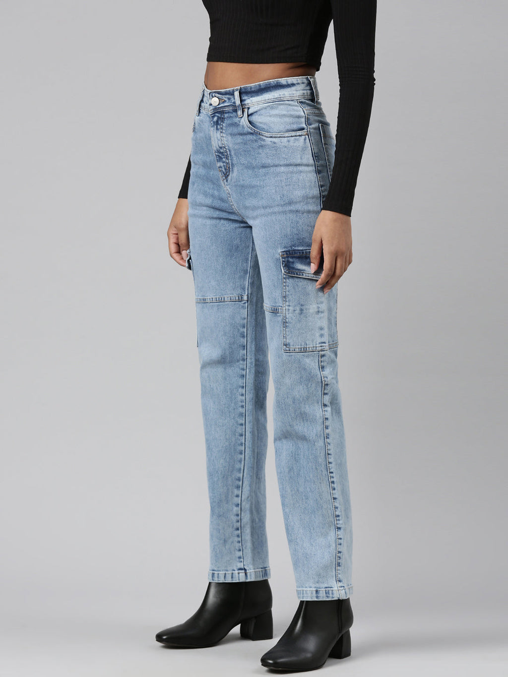 Women's Blue Jean Straight Fit Mid-Rise Heavy Fade Stretchable Jeans