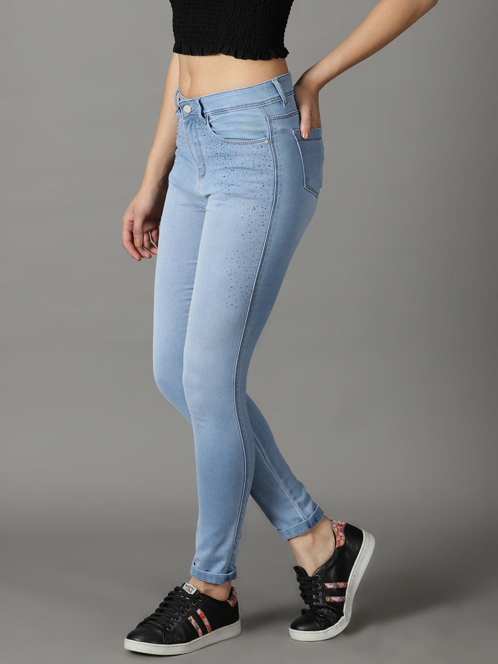 Women's Blue Slim Fit Low -Rise Light Fade Stretchable Cotton Jeans