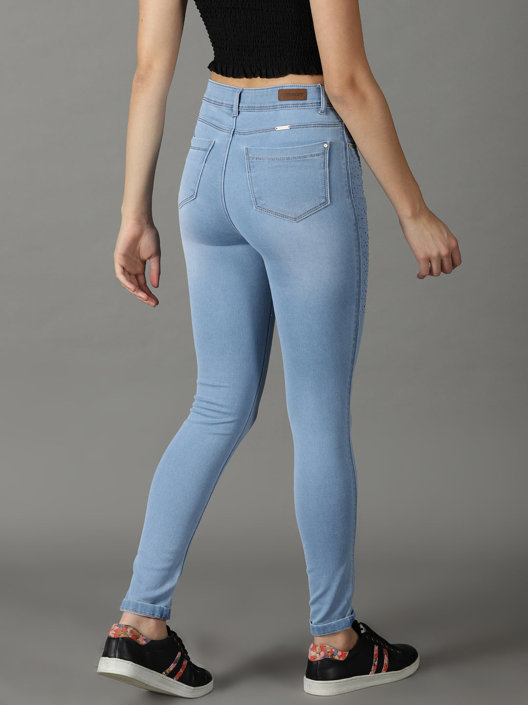 Women's Blue Slim Fit Low -Rise Light Fade Stretchable Cotton Jeans