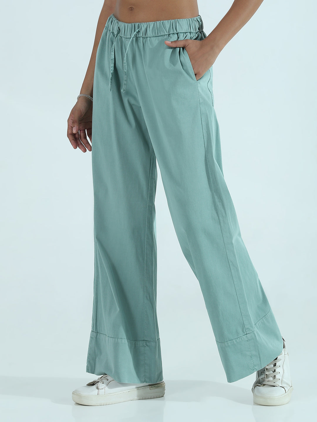 Women's Green Solid Wide Leg Wide Leg Trouser