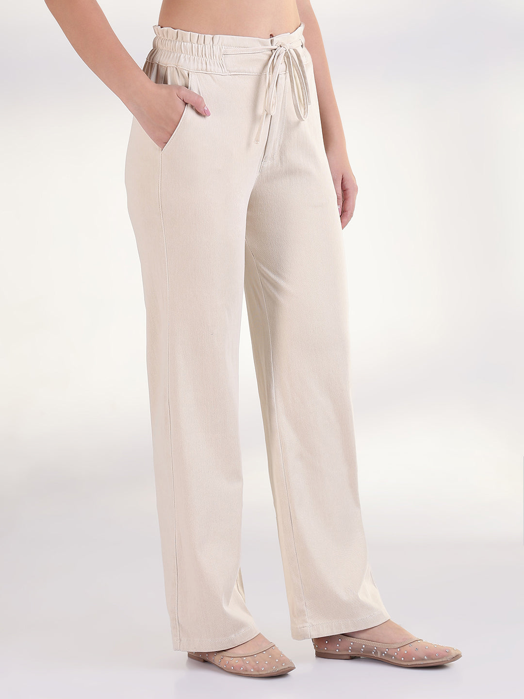 Women's Cream Solid Straight Fit Parallel Trousers