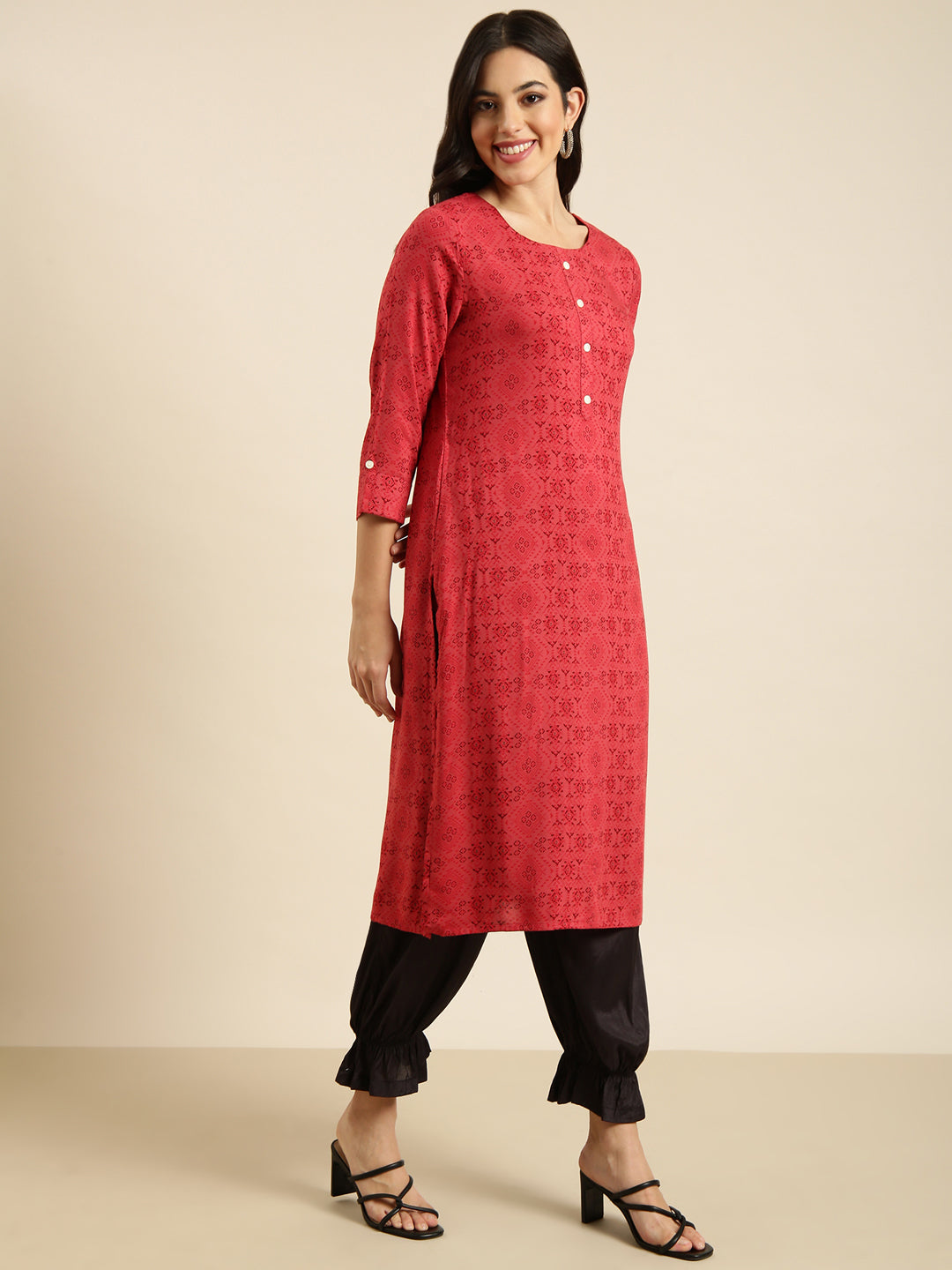 Women's Straight Red Geometric Kurta