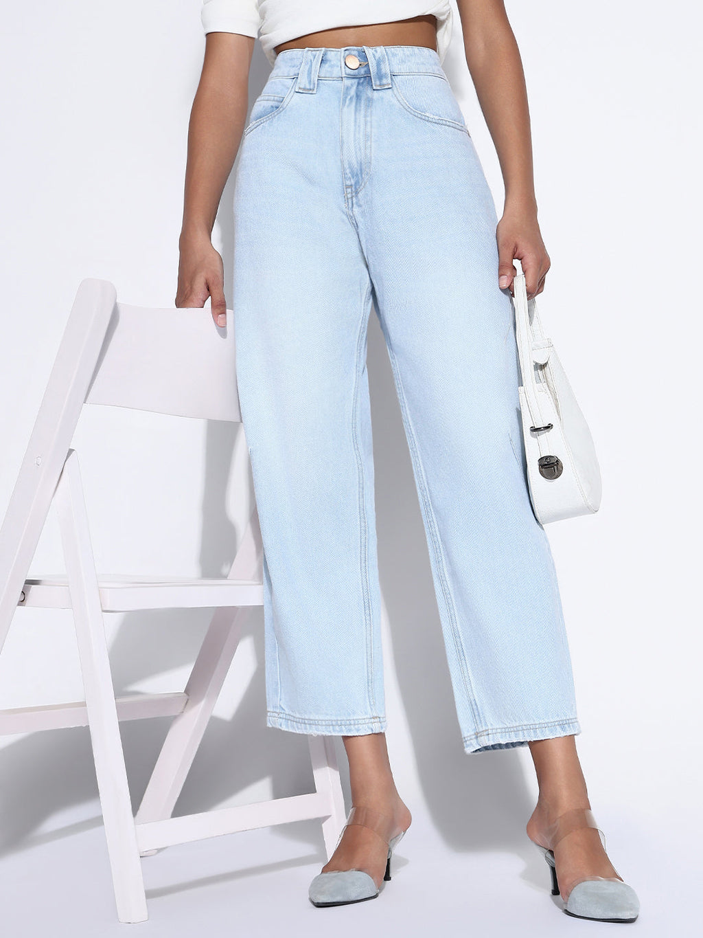 Women's Solid Light Blue Straight Fit Jeans