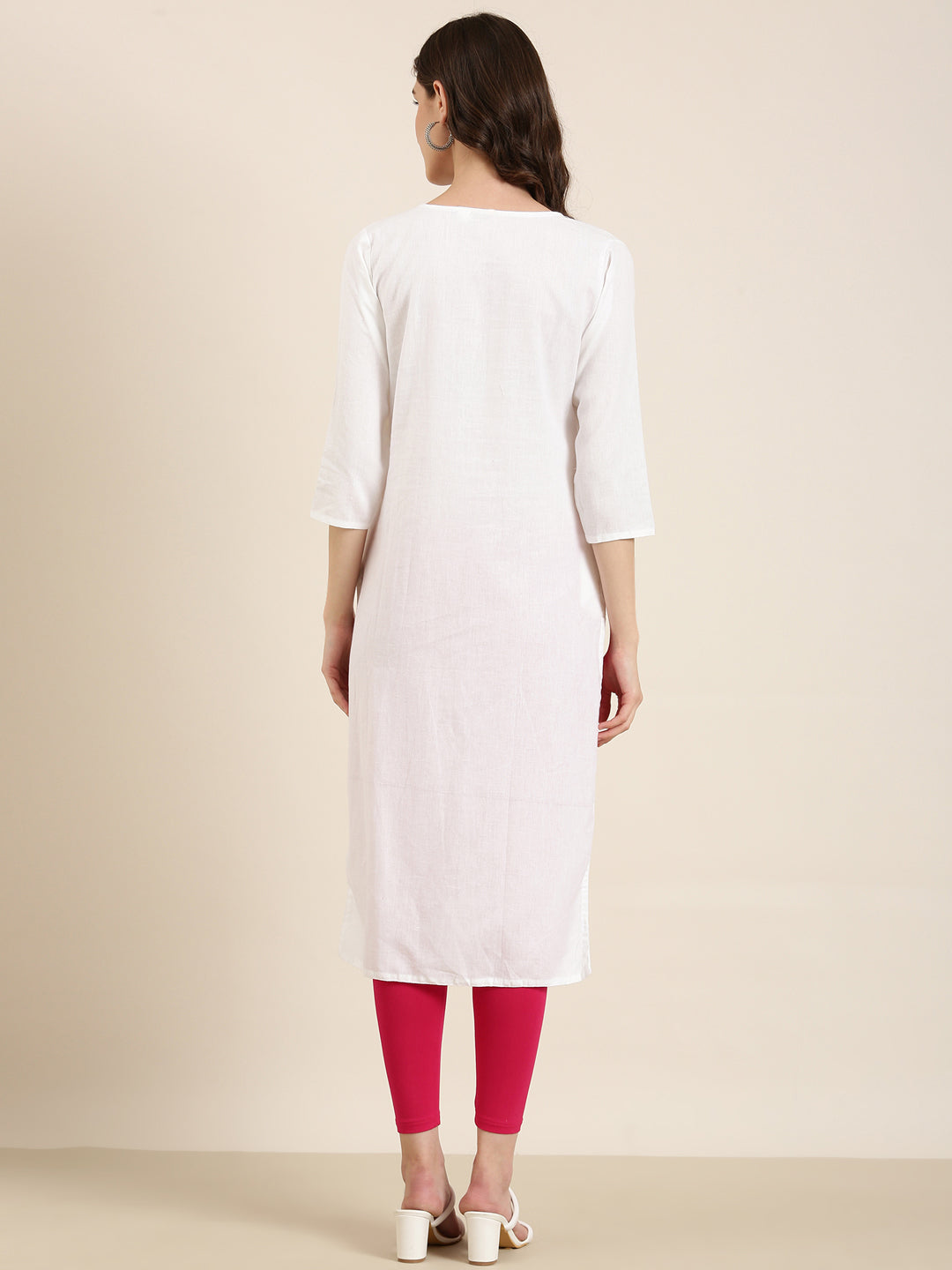 Women's Off White Ethnic Motifs Embroidered Straight Kurta