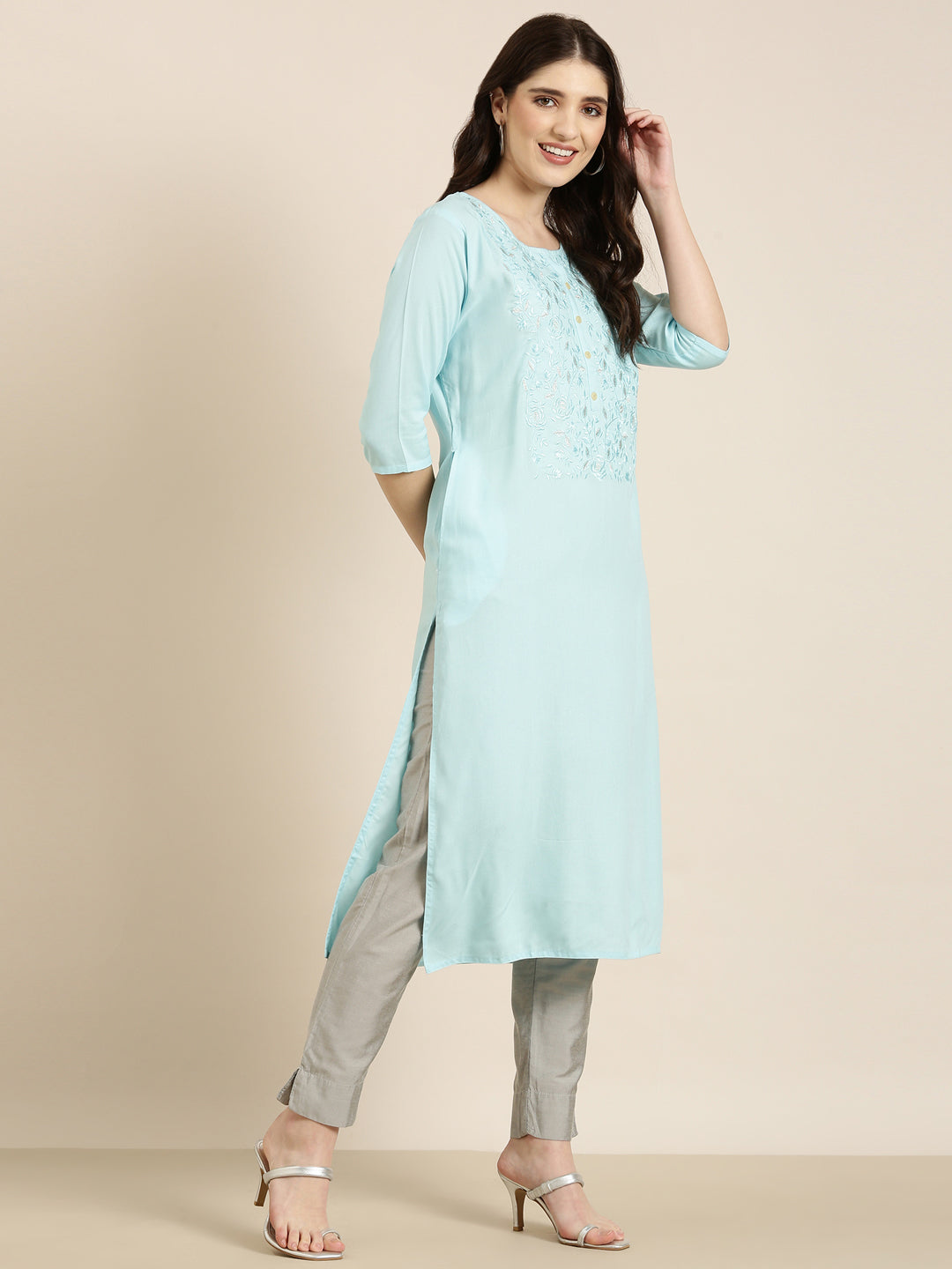 Women's Blue Floral Embroidered Straight Kurta