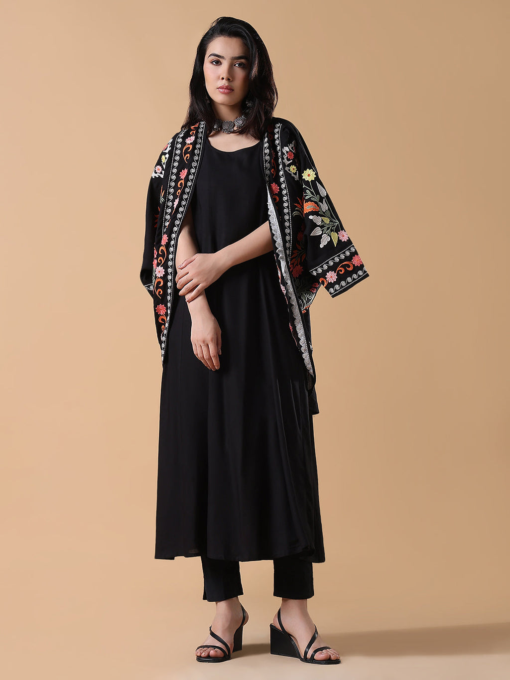 Women's Black Solid Cotton A-Line Kurta with Shrug