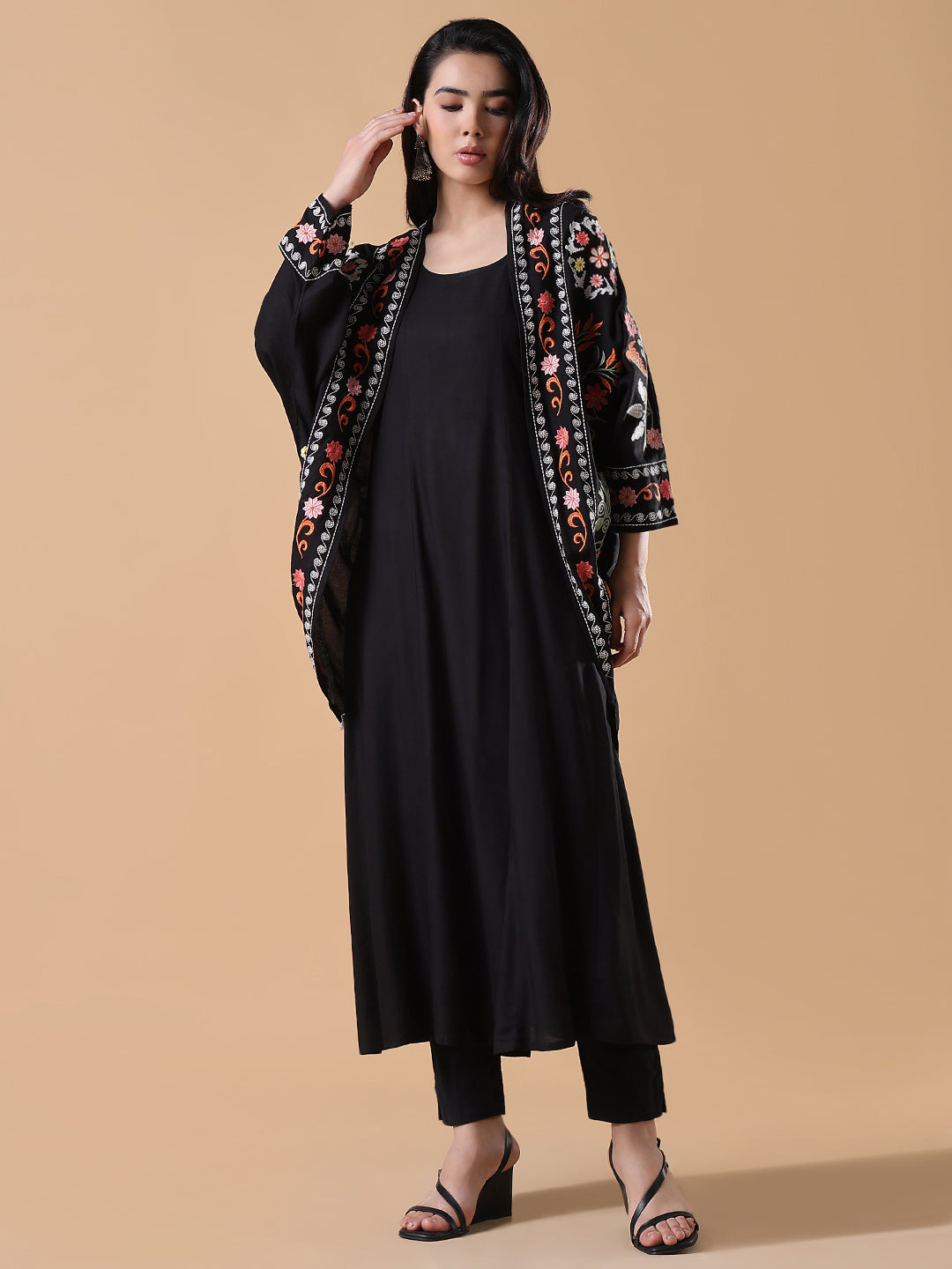 Women's Black Solid Cotton A-Line Kurta with Shrug
