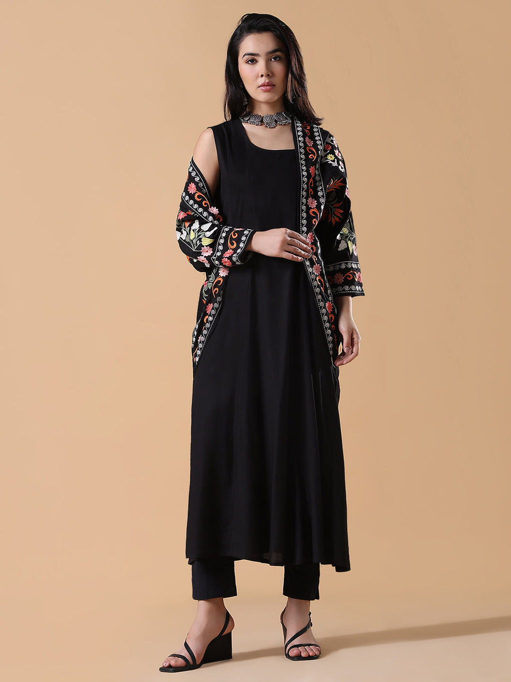 Women's Black Solid Cotton A-Line Kurta with Shrug