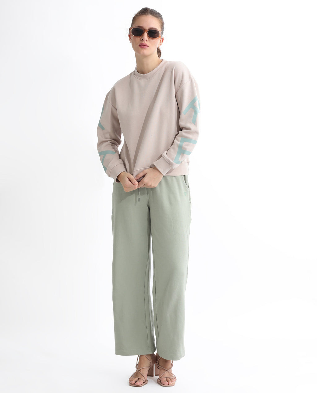 Rareism Women's Pazoo T Dusky Green Cotton Blend Plain Ankle Length Flared Track Pant